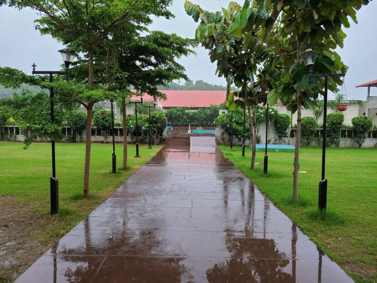 Jaidev Farms And Resort Chhindwāra 외부 사진